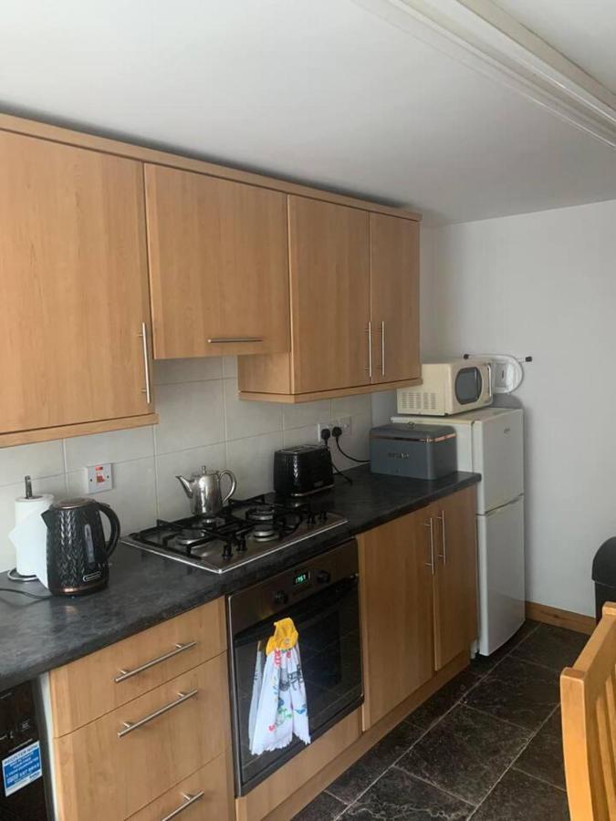 Minimum Stay Two Nights Larne Buitenkant foto